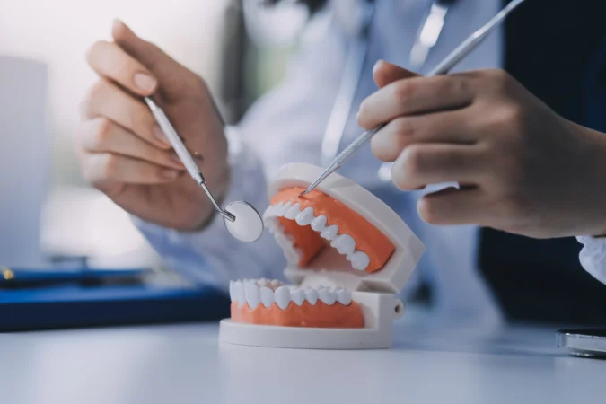 Immediate Dentures or Permanent Dentures: A Comprehensive Guide