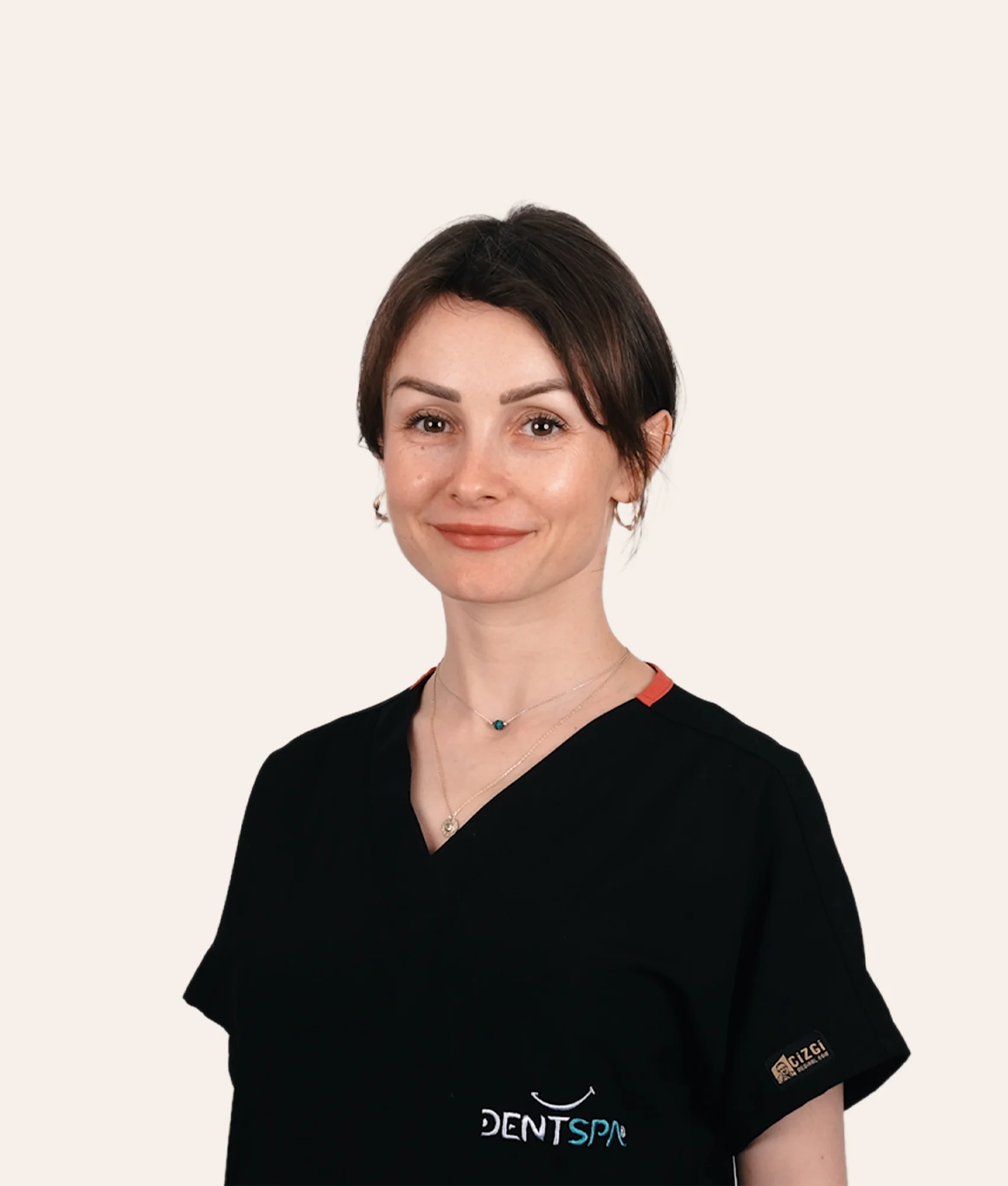 Tugçe Akin