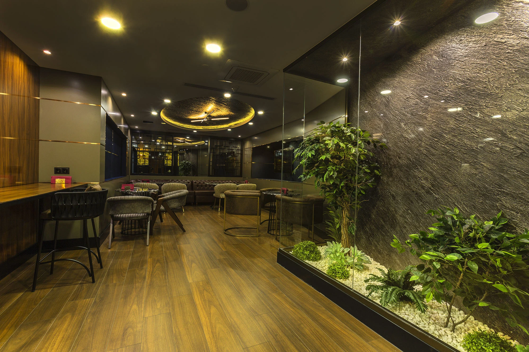 Green Spaces & Plant Decor
