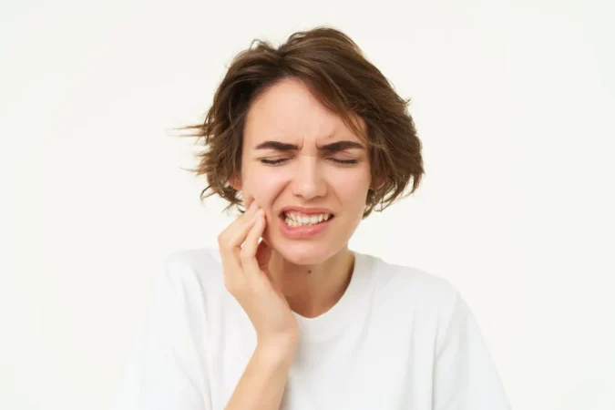 Toothache Relief: What to Do When Your Tooth Hurts